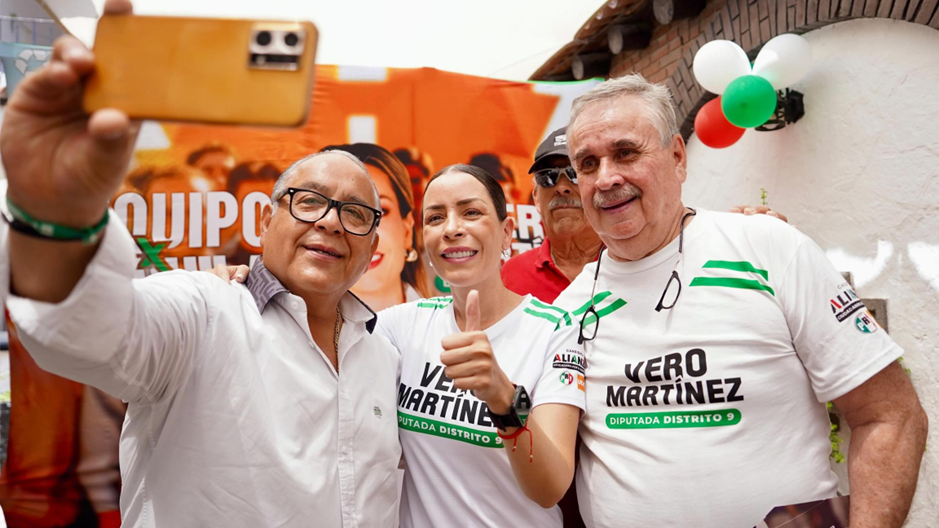 Verónica Martínez fortalece el diálogo ciudadano durante recorrido en Torreón Jardín