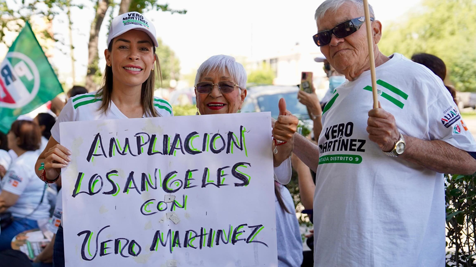 Con recorridos en territorio, Verónica Martínez fortalece cercanía con familias del Distrito 9