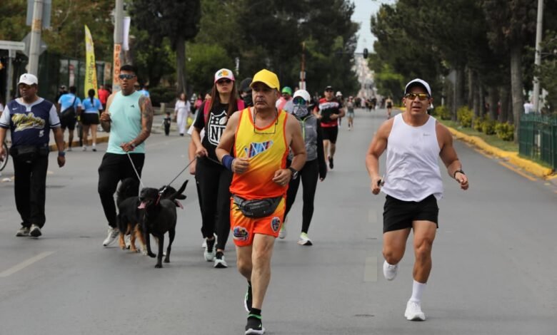 Asisten cientos de personas a la Ruta Recreativa de este domingo