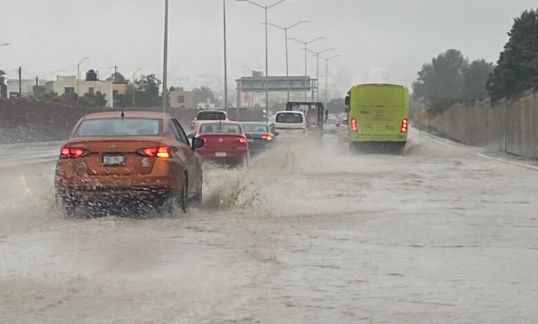 Lluvias provocan caos y afectaciones en Saltillo